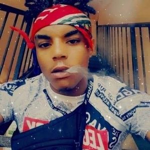 Meet your Posher, Cory